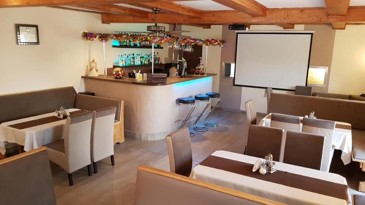 Restauracja Ibiza Aparthotel Ludwikowice Klodzkie Luaran gambar